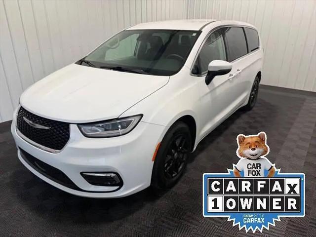 2023 Chrysler Pacifica Touring L for sale in Appleton, WI