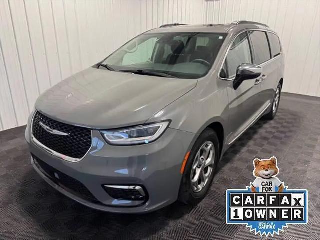 2023 Chrysler Pacifica Limited for sale in Appleton, WI