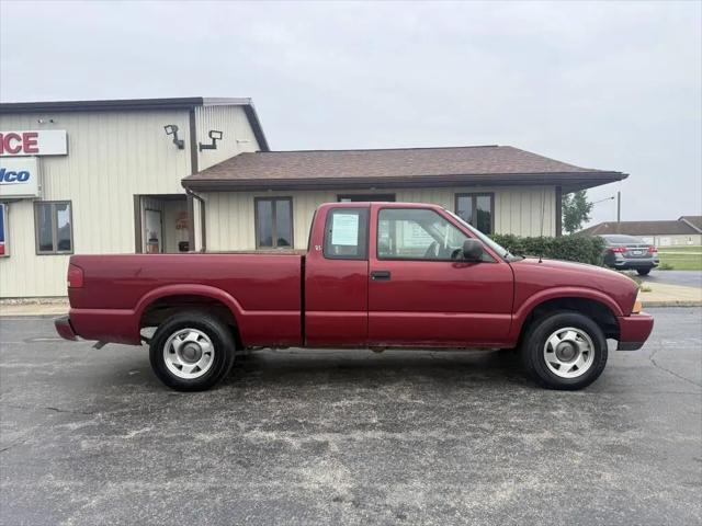2000 GMC Sonoma SLS for sale in Otterbein, IN