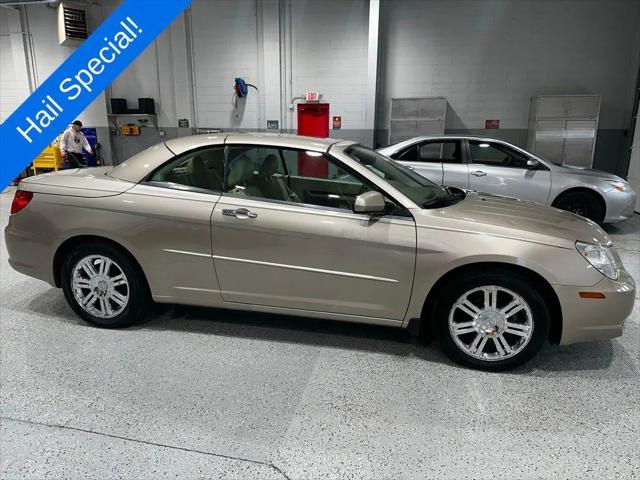 2008 Chrysler Sebring Limited for sale in Waterloo, IA