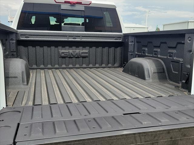 2026 GMC Sierra 1500 Crew Cab, Short Bed, AT4, 4WD