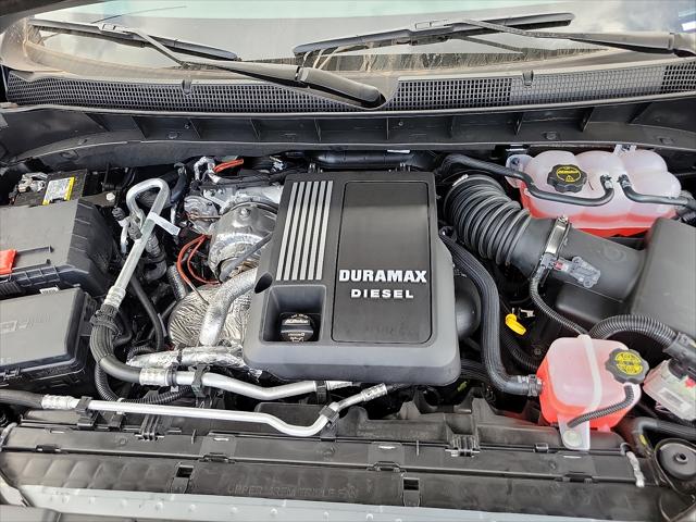 2026 Chevrolet Silverado 1500 4WD Crew Cab Standard Bed LT