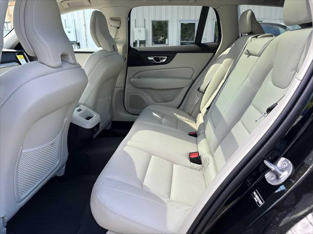 2026 Volvo V60 Cross Country Plus, B5 AWD Gas (mild hybrid)