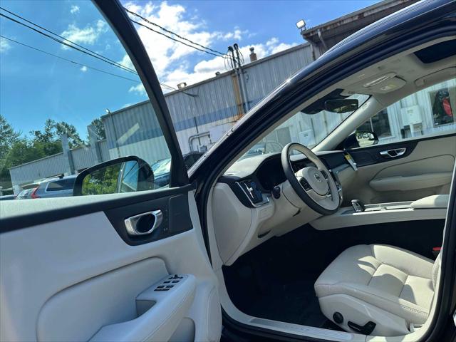 2026 Volvo V60 Cross Country Plus, B5 AWD Gas (mild hybrid)