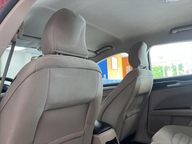 2017 Ford Fusion SE