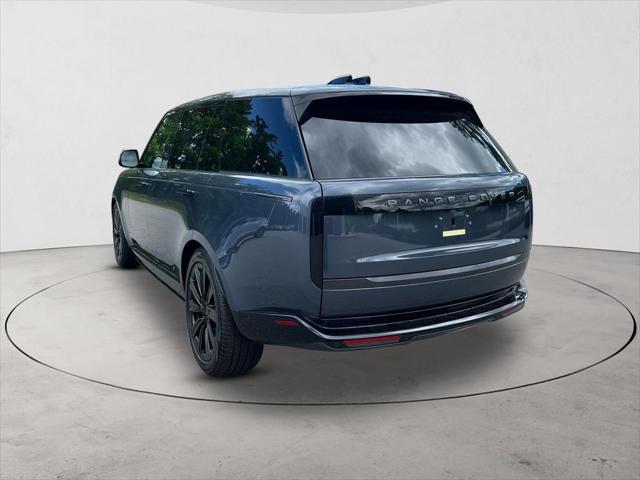 2026 Land Rover Range Rover P530 SE 7 Seat