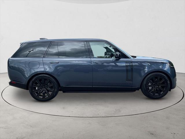 2026 Land Rover Range Rover P530 SE 7 Seat