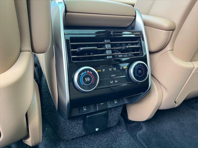 2026 Land Rover Range Rover P530 SE 7 Seat