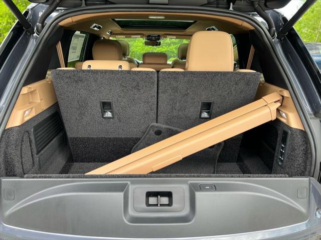 2026 Land Rover Range Rover P530 SE 7 Seat