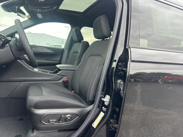 2026 Jeep Grand Cherokee L Altitude 4x4
