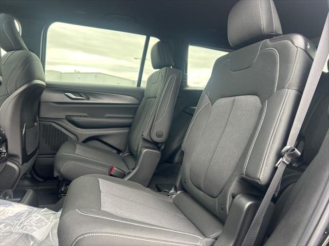 2026 Jeep Grand Cherokee L Altitude 4x4