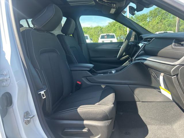 2026 Jeep Grand Cherokee L Altitude 4x4
