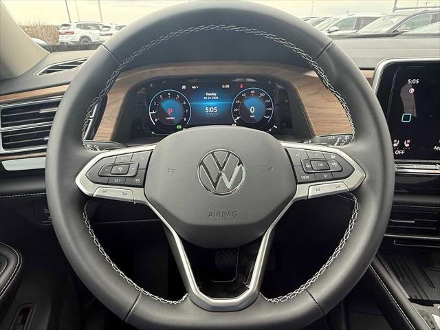 2026 Volkswagen Atlas SE with Technology