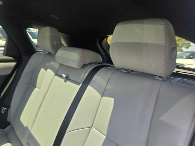2026 Land Rover Range Rover Velar P250 Dynamic SE