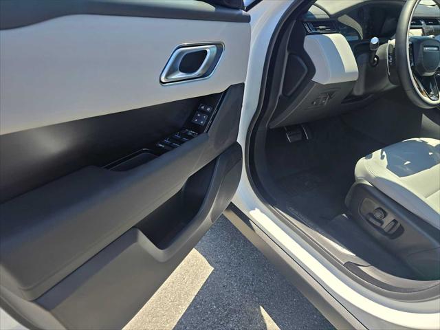 2026 Land Rover Range Rover Velar P250 Dynamic SE