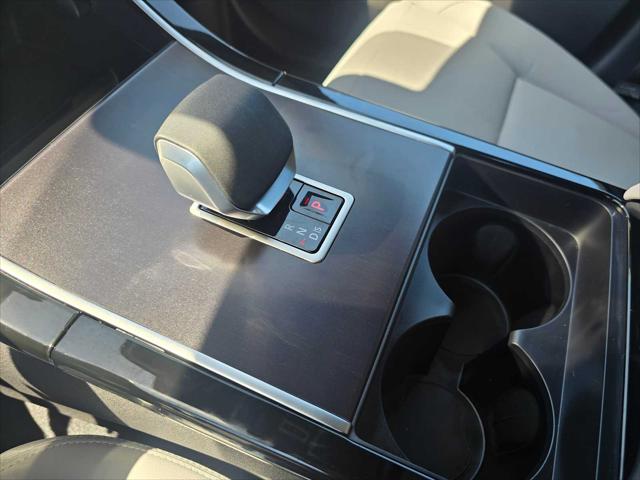 2026 Land Rover Range Rover Velar P250 Dynamic SE