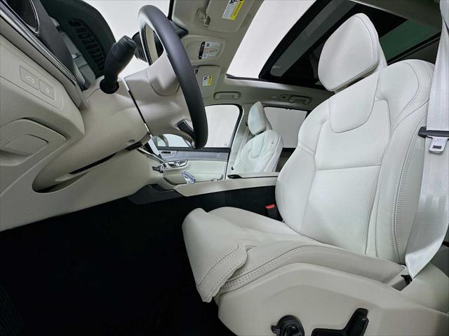 2026 Volvo XC90 Plug-In Hybrid Ultra, T8 AWD, Electric/Gasoline, Bright, 7 Seats