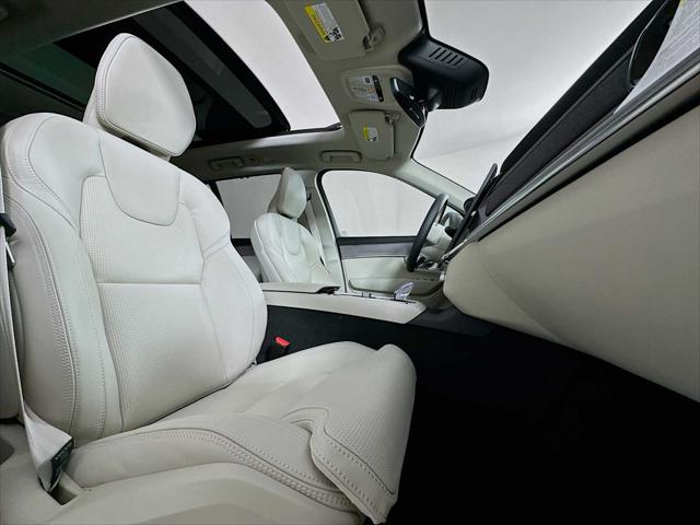 2026 Volvo XC90 Plug-In Hybrid Ultra, T8 AWD, Electric/Gasoline, Bright, 7 Seats