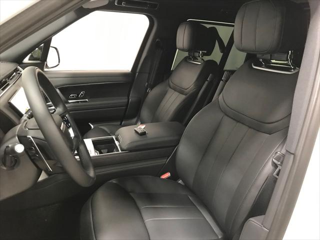 2026 Land Rover Range Rover P530 SE