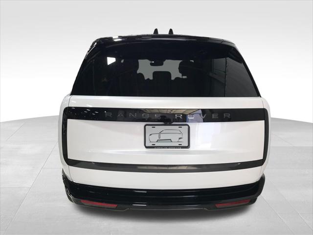 2026 Land Rover Range Rover P530 SE