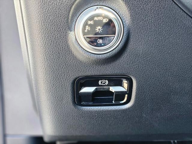 2026 Mercedes-Benz C-CLASS C 300 C 300
