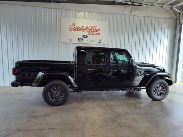 2026 Jeep Gladiator GLADIATOR SPORT S 4X4 2026 Jeep Gladiator GLADIATOR SPORT S 4X4