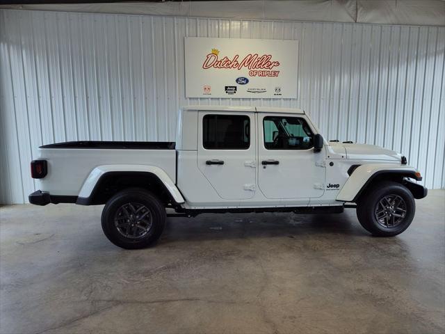 2026 Jeep Gladiator GLADIATOR SPORT S 4X4 2026 Jeep Gladiator GLADIATOR SPORT S 4X4