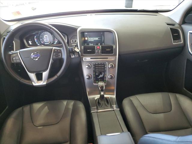 2016 Volvo XC60 T5 Drive-E Premier