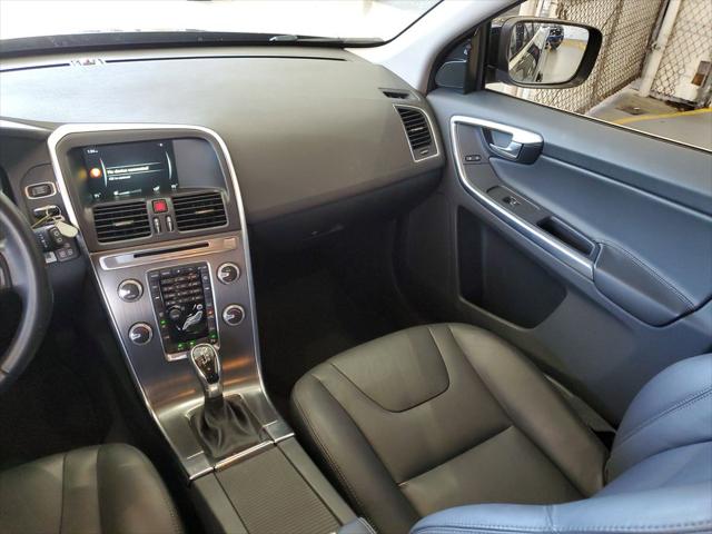 2016 Volvo XC60 T5 Drive-E Premier
