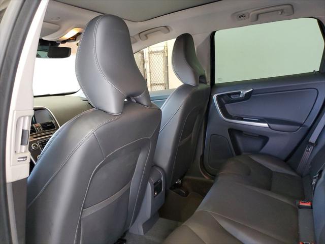 2016 Volvo XC60 T5 Drive-E Premier
