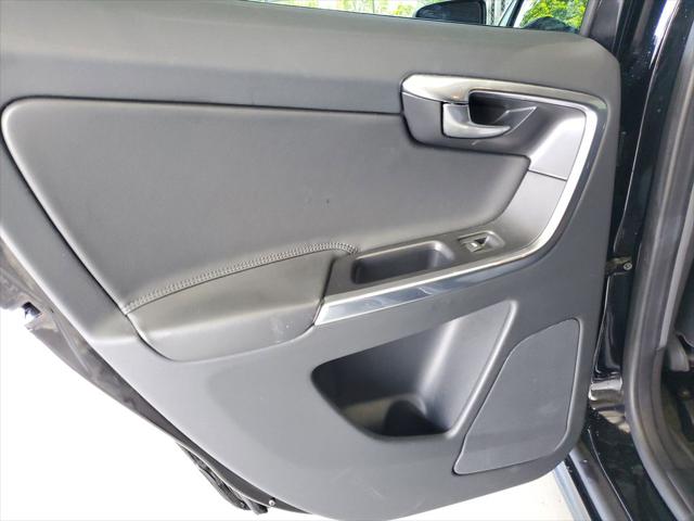 2016 Volvo XC60 T5 Drive-E Premier
