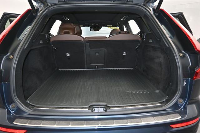 2021 Volvo XC60 T5 Momentum