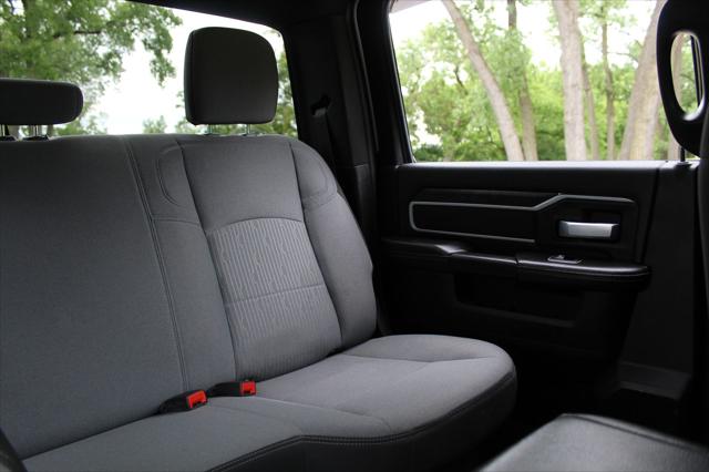 2024 Ram 3500 Big Horn Crew Cab 4x4 8 Box
