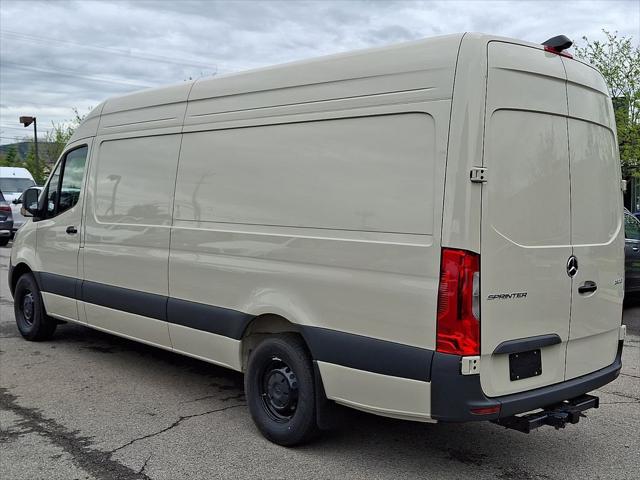 2026 Mercedes-Benz Sprinter 2500 Cargo 170 WB