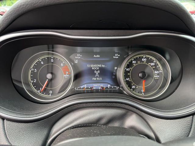 2023 Jeep Cherokee Altitude Lux 4x4