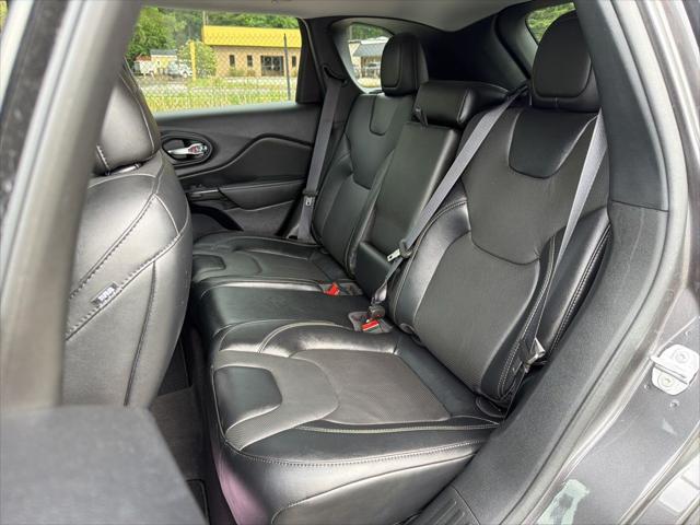 2023 Jeep Cherokee Altitude Lux 4x4