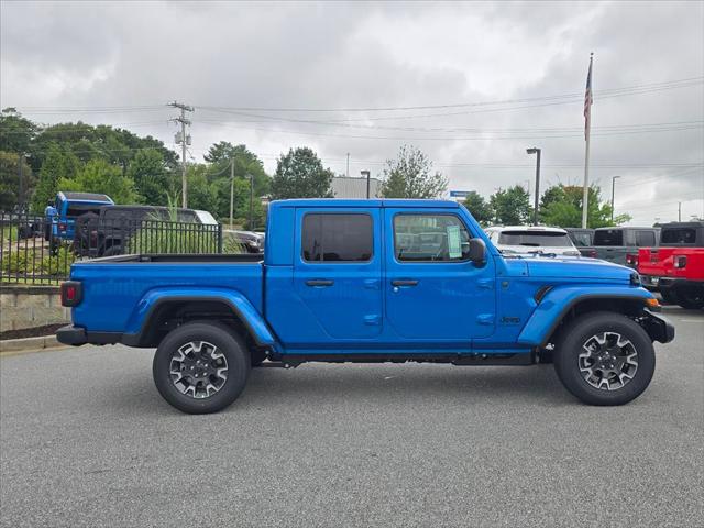 2026 Jeep Gladiator GLADIATOR SAHARA 4X4