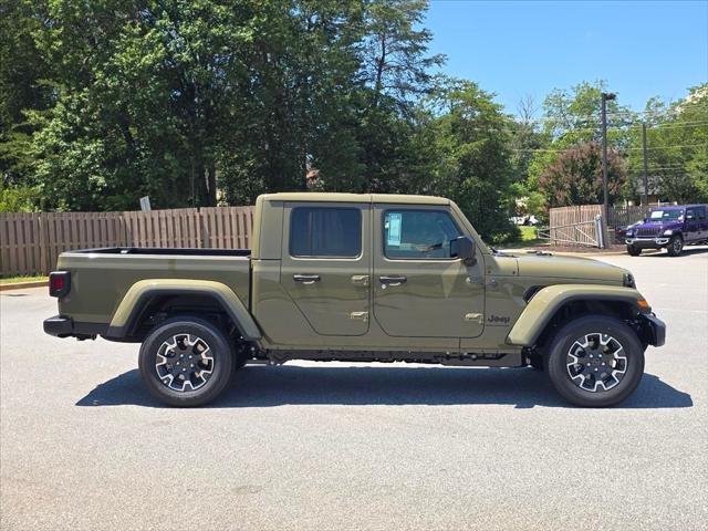 2026 Jeep Gladiator GLADIATOR SAHARA 4X4 2026 Jeep Gladiator GLADIATOR SAHARA 4X4