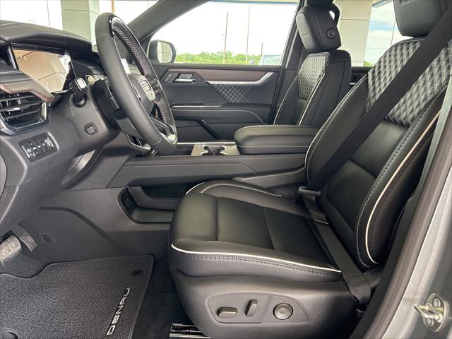 2026 GMC Acadia Denali AWD