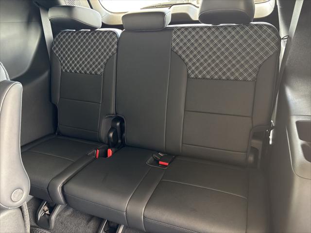 2026 GMC Acadia Denali AWD