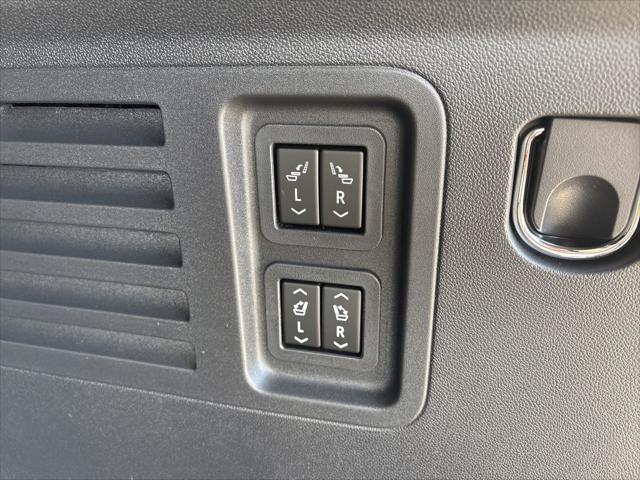2026 GMC Acadia Denali AWD
