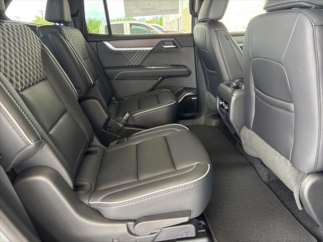 2026 GMC Acadia Denali AWD