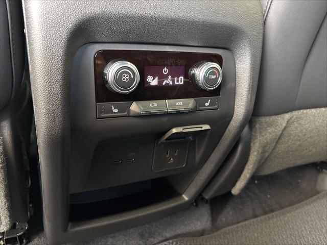 2026 GMC Acadia Denali AWD