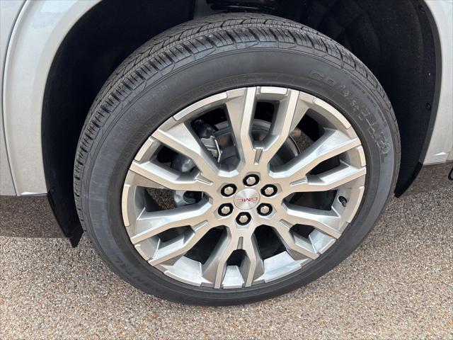 2026 GMC Acadia Denali AWD
