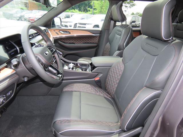 2026 Jeep Grand Cherokee L Summit 4x4