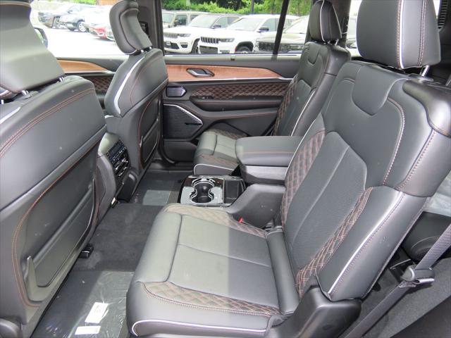 2026 Jeep Grand Cherokee L Summit 4x4