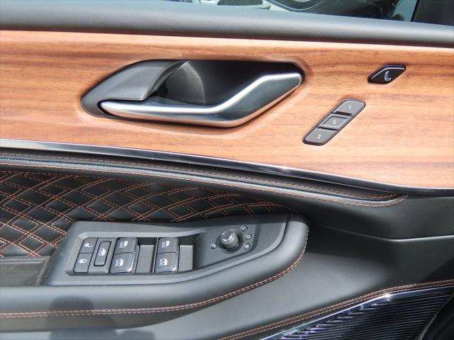 2026 Jeep Grand Cherokee L Summit 4x4