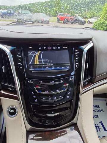 2016 Cadillac Escalade Luxury Collection