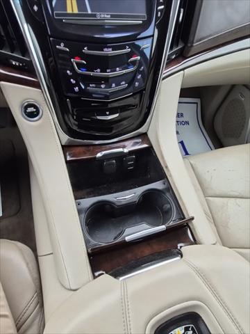 2016 Cadillac Escalade Luxury Collection
