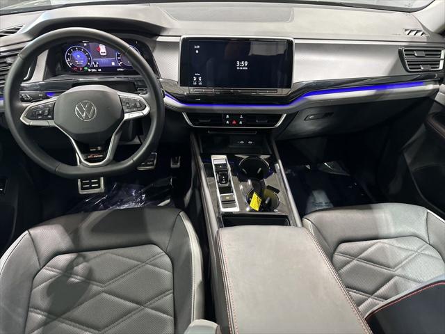 2024 Volkswagen Atlas 2.0T Peak Edition SEL